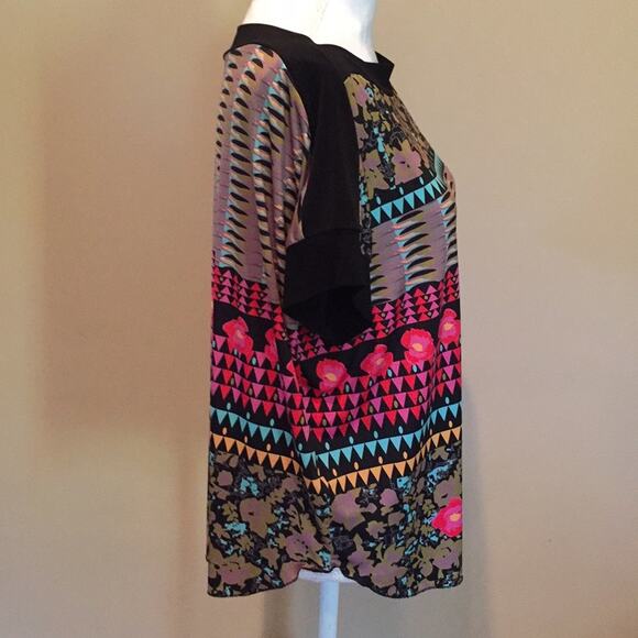 VOLT Design Cobi Top Vibrant Colors Drape NWT - Picture 2 of 7